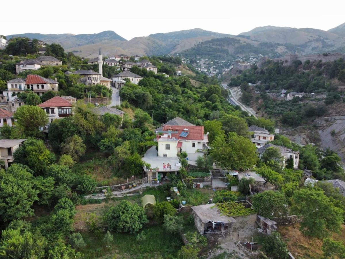 Guest House Argjiro Castle Gjirokaster Exterior photo